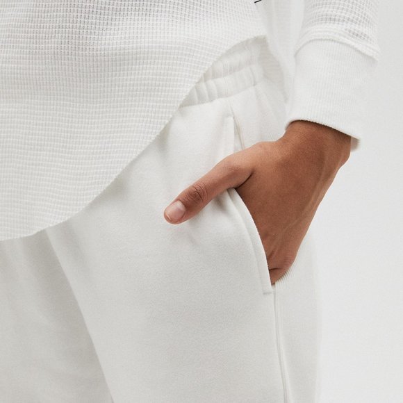 Aritzia TNA Light Boyfriend Sweatpant - Picture 8 of 8